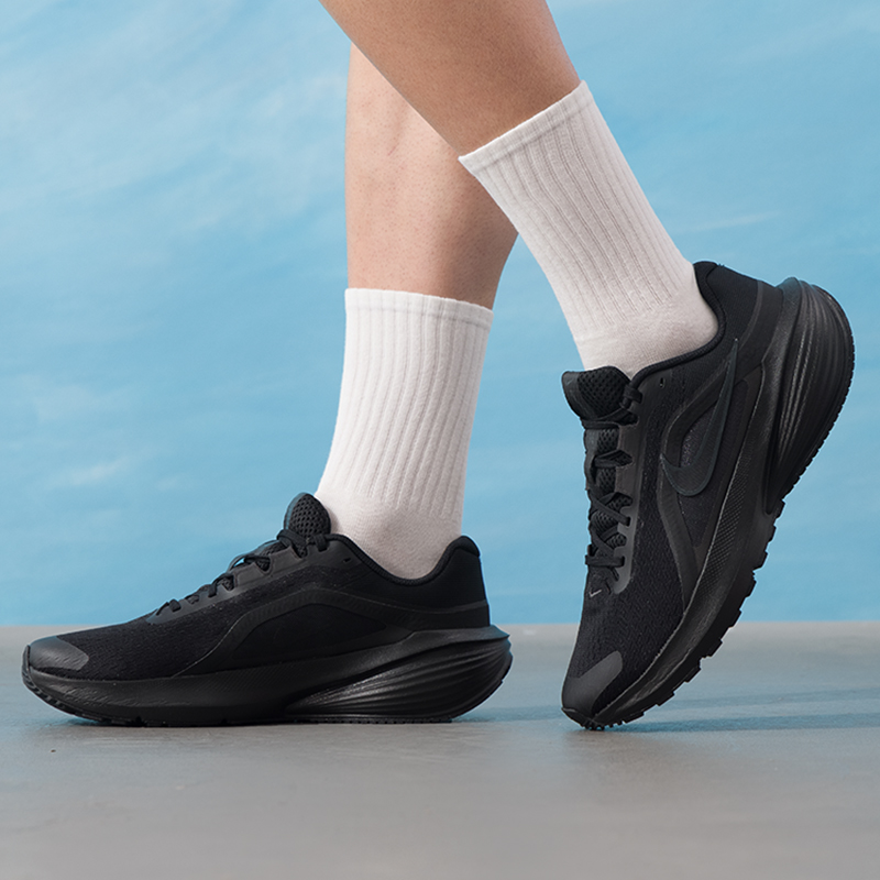 Nike Men's Shoes Original Ligh - огляд і ціна Lightweight Road Running Shoes